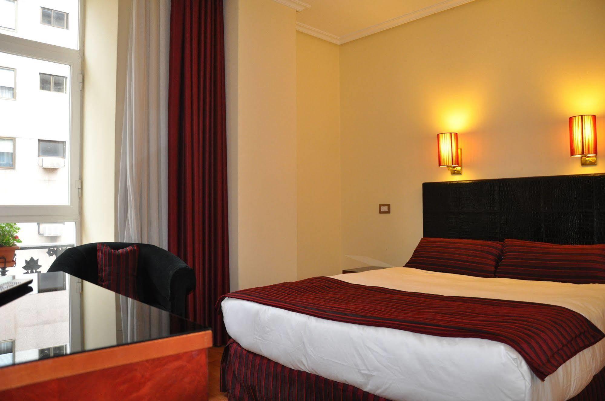 Hotel Compostela Comarca de Vigo Buitenkant foto