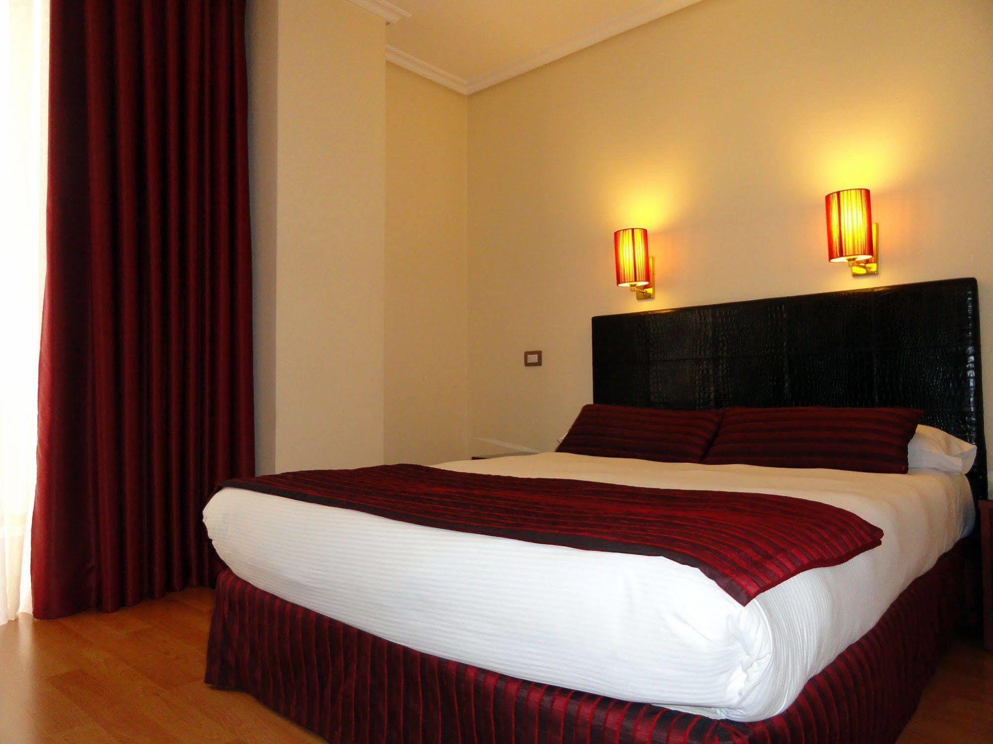 Hotel Compostela Comarca de Vigo Buitenkant foto